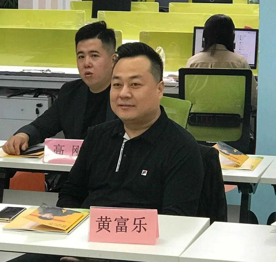 眼鏡連鎖加盟為何如眼鏡連鎖加盟為何如此火爆？該選擇哪個品牌？